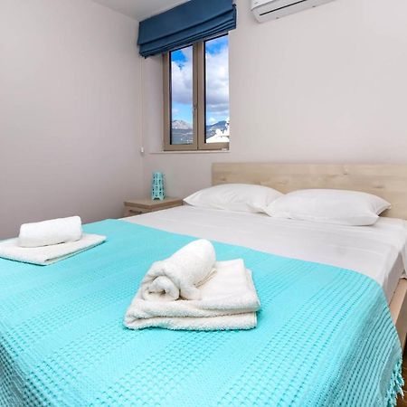 Timea Apartment Tivat Luaran gambar