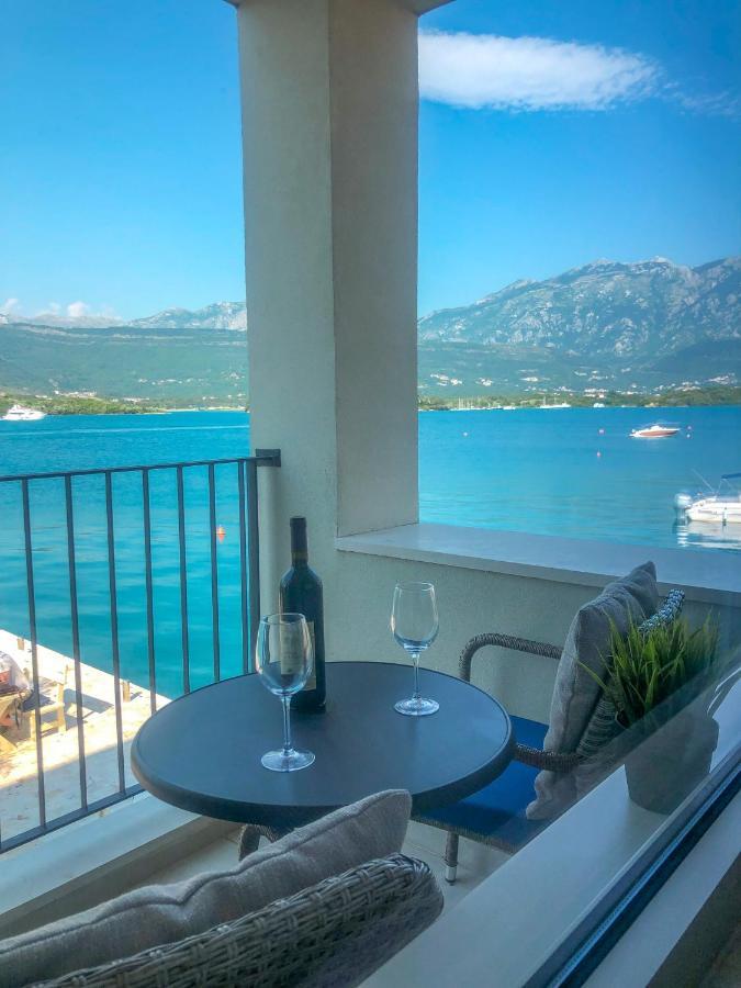 Timea Apartment Tivat Luaran gambar